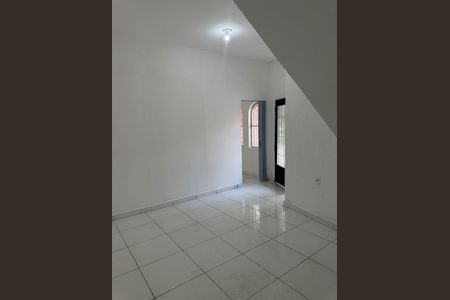 Casa para alugar com 90m², 1 quarto e sem vagaSala/Quarto