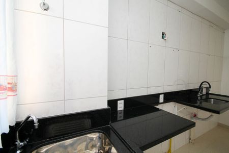 Apartamento para alugar com 42m², 2 quartos e sem vagaLavanderia