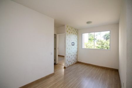 Sala de apartamento para alugar com 2 quartos, 42m² em Jardim Boa Vista (zona Oeste), Osasco