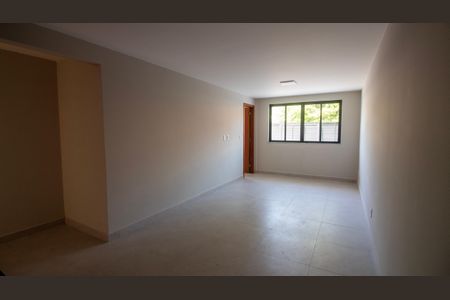 Apartamento para alugar com 2 quartos, 70m² em Jardim Flamboyant, Cabo Frio