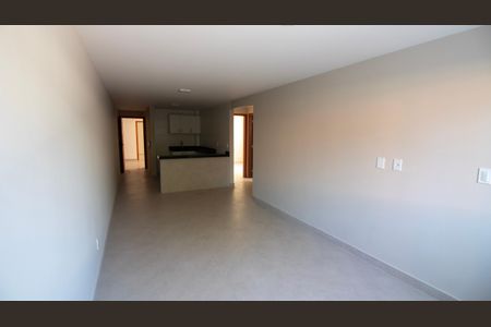 Apartamento para alugar com 2 quartos, 70m² em Jardim Flamboyant, Cabo Frio
