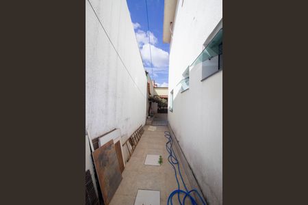 Casa à venda com 230m², 5 quartos e 3 vagasCozinha e Área de Serviço