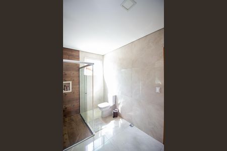 Casa à venda com 230m², 5 quartos e 3 vagasBanheiro da Suíte