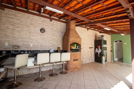 Casa à venda com 230m², 5 quartos e 3 vagasÁrea gourmet