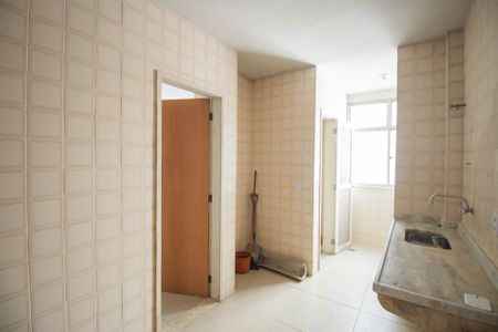 Apartamento para alugar com 65m², 2 quartos e 1 vagaCozinha e Área de Serviço