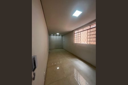 Sala de apartamento para alugar com 3 quartos, 75m² em Santa Efigênia, Belo Horizonte