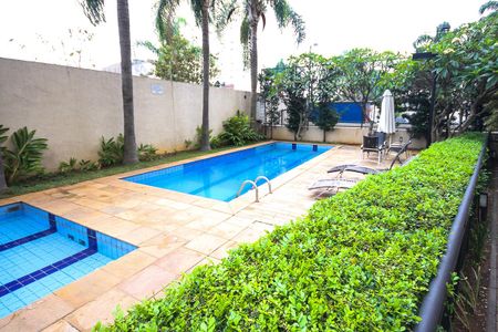 Apartamento à venda com 69m², 3 quartos e 1 vaga Apartamento à venda com 69m², 3 quartos e 1 vagaÁrea comum - Piscina