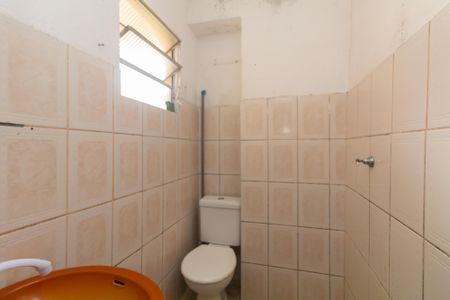 Banheiro de casa para alugar com 1 quarto, 30m² em Jardim Etelvina, São Paulo