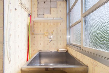 Apartamento à venda com 76m², 2 quartos e 1 vagaDetalhe - Área de Serviço