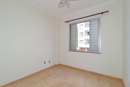 Apartamento à venda com 76m², 2 quartos e 1 vagaQuarto 2