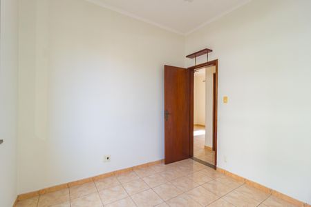 Apartamento à venda com 76m², 2 quartos e 1 vagaQuarto 2