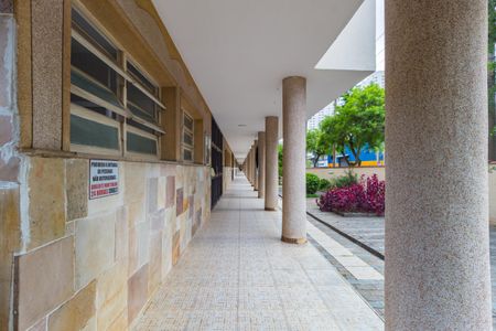 Apartamento à venda com 76m², 2 quartos e 1 vagaÁrea comum