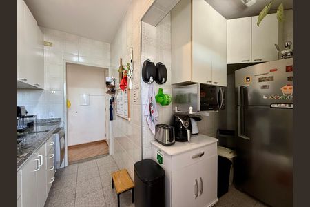 Apartamento à venda com 84m², 2 quartos e 1 vagaCozinha 