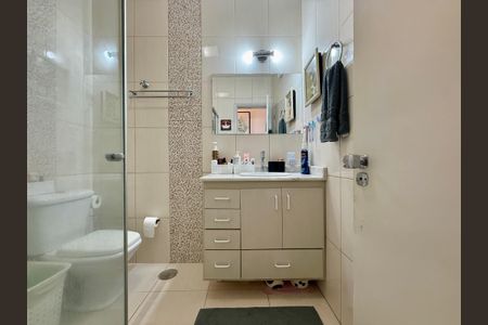 Apartamento à venda com 84m², 2 quartos e 1 vagaBanheiro 