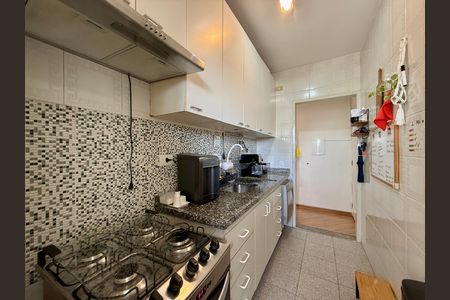 Apartamento à venda com 84m², 2 quartos e 1 vagaCozinha 