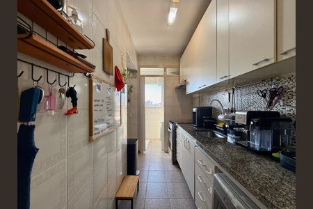 Apartamento à venda com 84m², 2 quartos e 1 vagaCozinha 