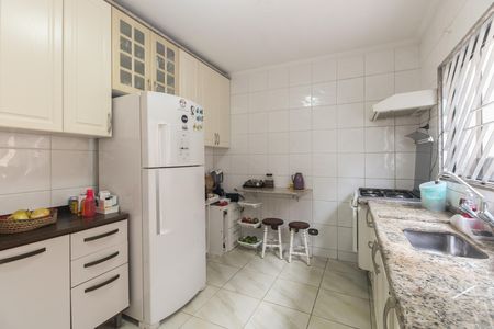Casa à venda com 136m², 3 quartos e 2 vagas Casa à venda com 136m², 3 quartos e 2 vagasCozinha