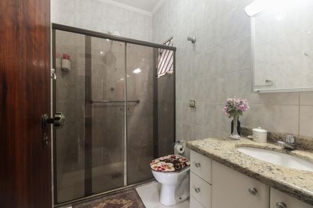 Casa à venda com 136m², 3 quartos e 2 vagas Casa à venda com 136m², 3 quartos e 2 vagasBanheiro Suíte
