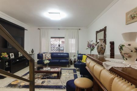 Casa à venda com 136m², 3 quartos e 2 vagas Casa à venda com 136m², 3 quartos e 2 vagasSala