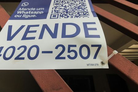 Casa à venda com 136m², 3 quartos e 2 vagas Casa à venda com 136m², 3 quartos e 2 vagasFachada - Placa Código MTXM-279