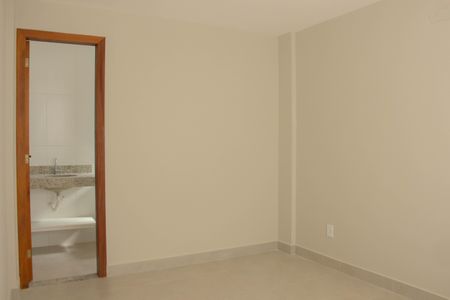 Apartamento para alugar com 70m², 2 quartos e sem vagaQuarto Suíte