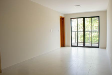 Sala/Cozinha de apartamento para alugar com 2 quartos, 70m² em Jardim Flamboyant, Cabo Frio