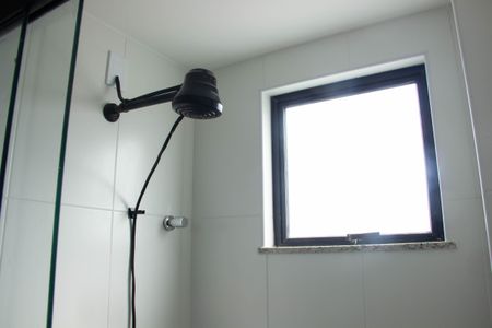 Apartamento para alugar com 70m², 2 quartos e sem vagaBanheiro da Suíte 2