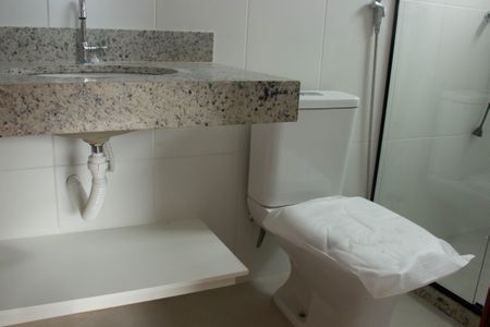 Apartamento para alugar com 70m², 2 quartos e sem vagaBanheiro da Suíte 2