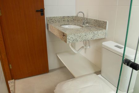 Apartamento para alugar com 70m², 2 quartos e sem vagaBanheiro da Suíte 2