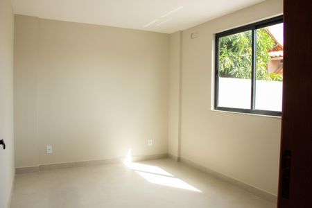 quarto1 de apartamento para alugar com 2 quartos, 70m² em Jardim Flamboyant, Cabo Frio