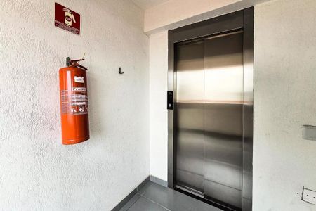 Apartamento à venda com 30m², 1 quarto e sem vaga Apartamento à venda com 30m², 1 quarto e sem vagaÁrea Comum - Elevador