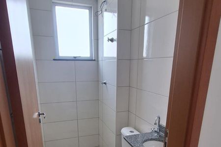 Banheiro de apartamento para alugar com 2 quartos, 50m² em Jardim Inconfidencia, Uberlândia