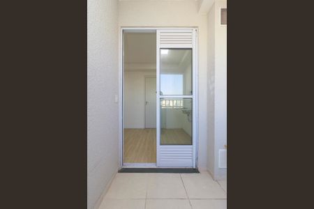 Sala - Varanda de apartamento para alugar com 1 quarto, 31m² em Jardim Aeroporto, São Paulo