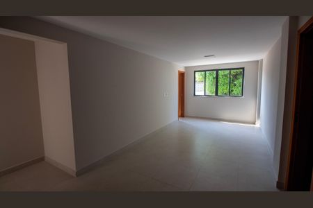 Apartamento para alugar com 2 quartos, 70m² em Jardim Flamboyant, Cabo Frio