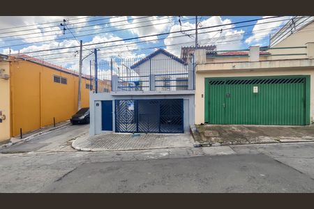Casa para alugar com 91m², 3 quartos e 2 vagasFachada