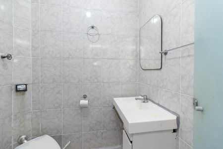 Casa para alugar com 91m², 3 quartos e 2 vagasBanheiro 