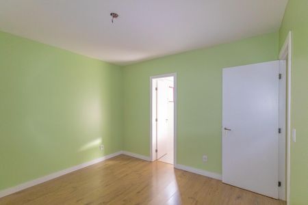 Apartamento à venda com 92m², 3 quartos e 1 vaga Apartamento à venda com 92m², 3 quartos e 1 vagaSuíte