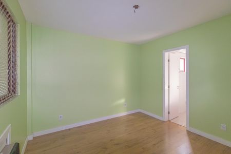 Apartamento à venda com 92m², 3 quartos e 1 vaga Apartamento à venda com 92m², 3 quartos e 1 vagaSuíte