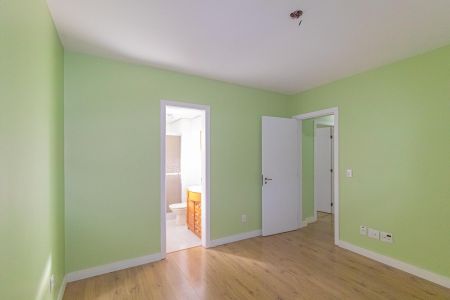 Apartamento à venda com 92m², 3 quartos e 1 vaga Apartamento à venda com 92m², 3 quartos e 1 vagaSuíte
