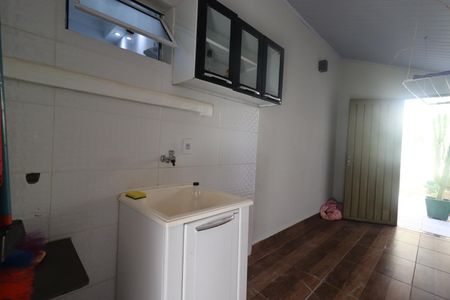 Casa para alugar com 70m², 2 quartos e 2 vagasÁrea de Serviço