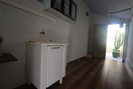 Casa para alugar com 70m², 2 quartos e 2 vagasÁrea de Serviço