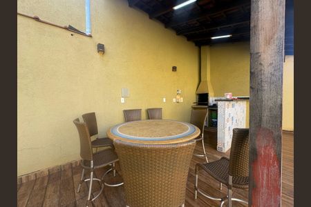 Casa para alugar com 70m², 2 quartos e 2 vagasÁrea gourmet