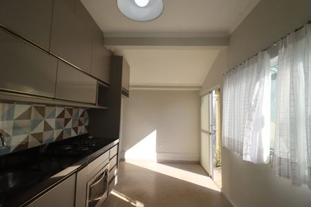 Casa para alugar com 70m², 2 quartos e 2 vagasCozinha