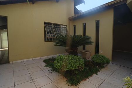 Casa para alugar com 70m², 2 quartos e 2 vagasJardim