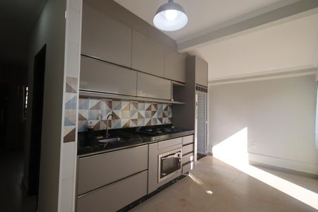 Casa para alugar com 70m², 2 quartos e 2 vagasCozinha