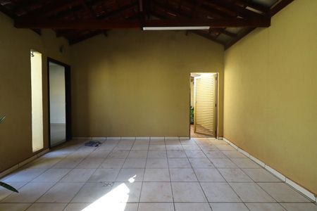 Casa para alugar com 70m², 2 quartos e 2 vagasGaragem