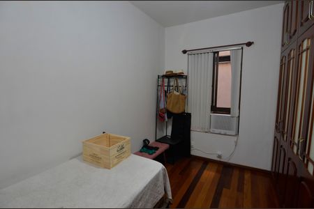Apartamento à venda com 115m², 3 quartos e 2 vagas Apartamento à venda com 115m², 3 quartos e 2 vagasQuarto 1