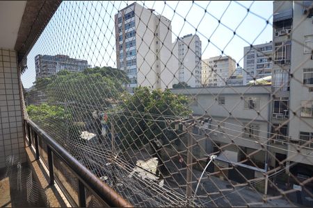 Apartamento à venda com 115m², 3 quartos e 2 vagas Apartamento à venda com 115m², 3 quartos e 2 vagasSala