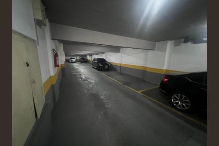 Apartamento à venda com 115m², 3 quartos e 2 vagas Apartamento à venda com 115m², 3 quartos e 2 vagasGaragem