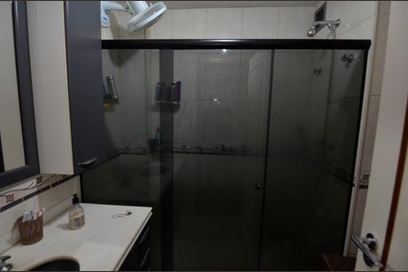 Apartamento à venda com 115m², 3 quartos e 2 vagas Apartamento à venda com 115m², 3 quartos e 2 vagasBanheiro da Suíte